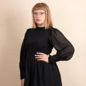 Black Loretta Blouse - Tuesday Bassen